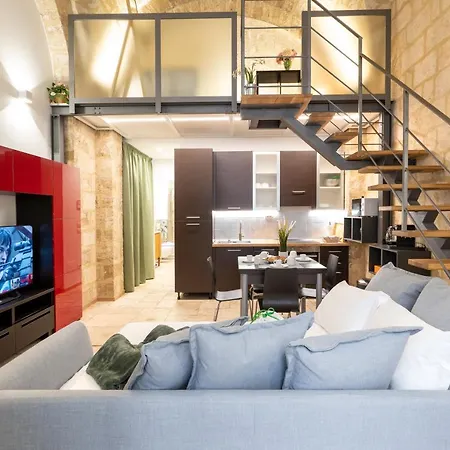 Stazione & Politecnico Stylish With Netflix アパート バーリ