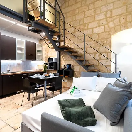 Stazione & Politecnico Stylish With Netflix شقة